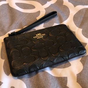 Wristlet